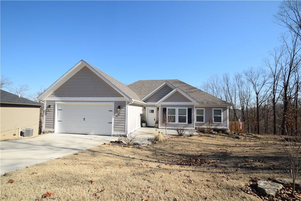 42 Tummell Drive, Bella Vista, AR 72715