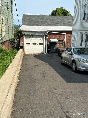 289 Congress Avenue, Waterbury, CT 06708
