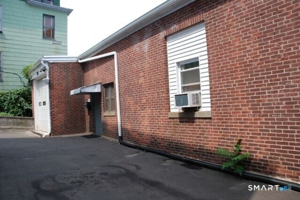 289 Congress Avenue, Waterbury, CT 06708