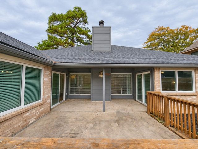 2118 Creston Drive, Spring, TX 77386