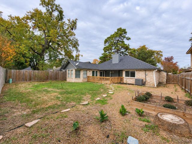 2118 Creston Drive, Spring, TX 77386