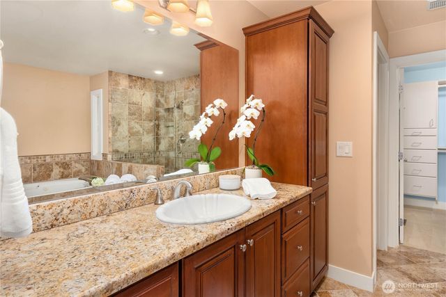 1708 Bellevue Way NE, Bellevue, WA 98004