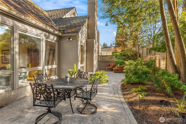 1708 Bellevue Way NE, Bellevue, WA 98004