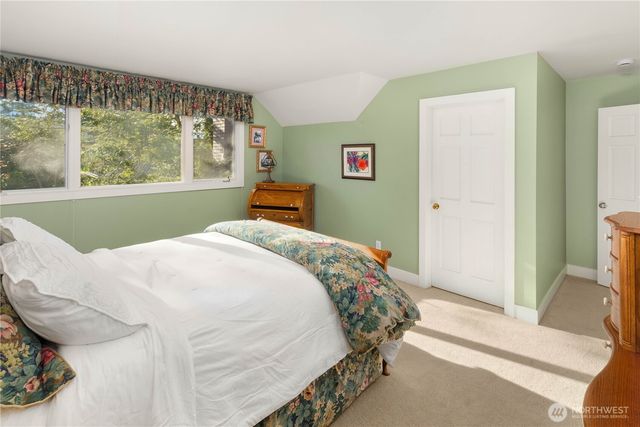 1708 Bellevue Way NE, Bellevue, WA 98004