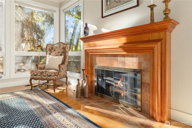 1708 Bellevue Way NE, Bellevue, WA 98004