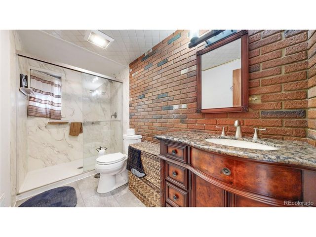 6141 Hoyt St, Arvada, CO 80004