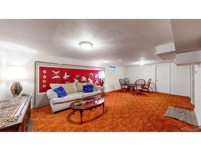 6141 Hoyt St, Arvada, CO 80004