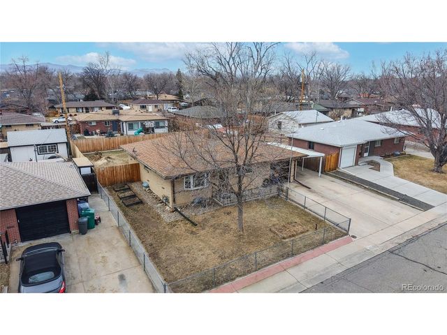 6141 Hoyt St, Arvada, CO 80004