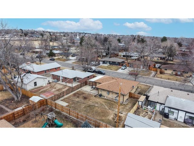 6141 Hoyt St, Arvada, CO 80004