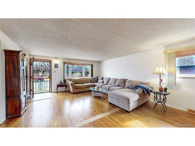 6141 Hoyt St, Arvada, CO 80004