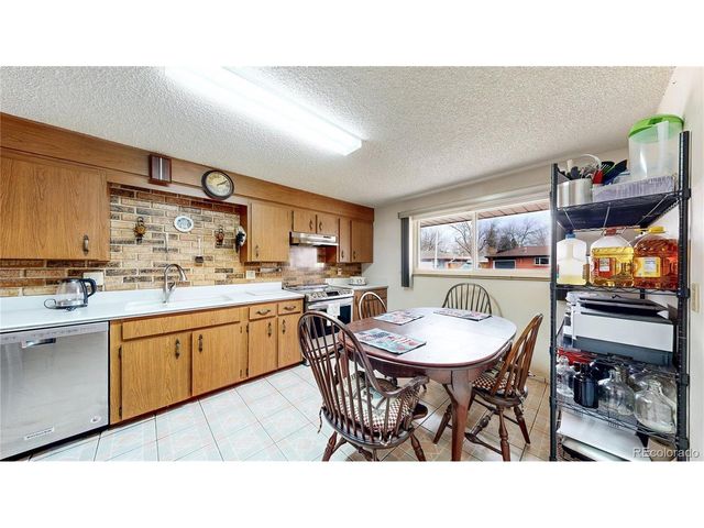 6141 Hoyt St, Arvada, CO 80004