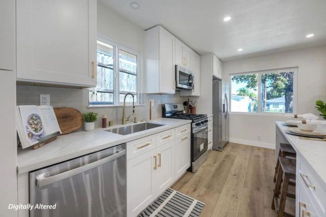 1350 Marabou Lane, Vista, CA 92083