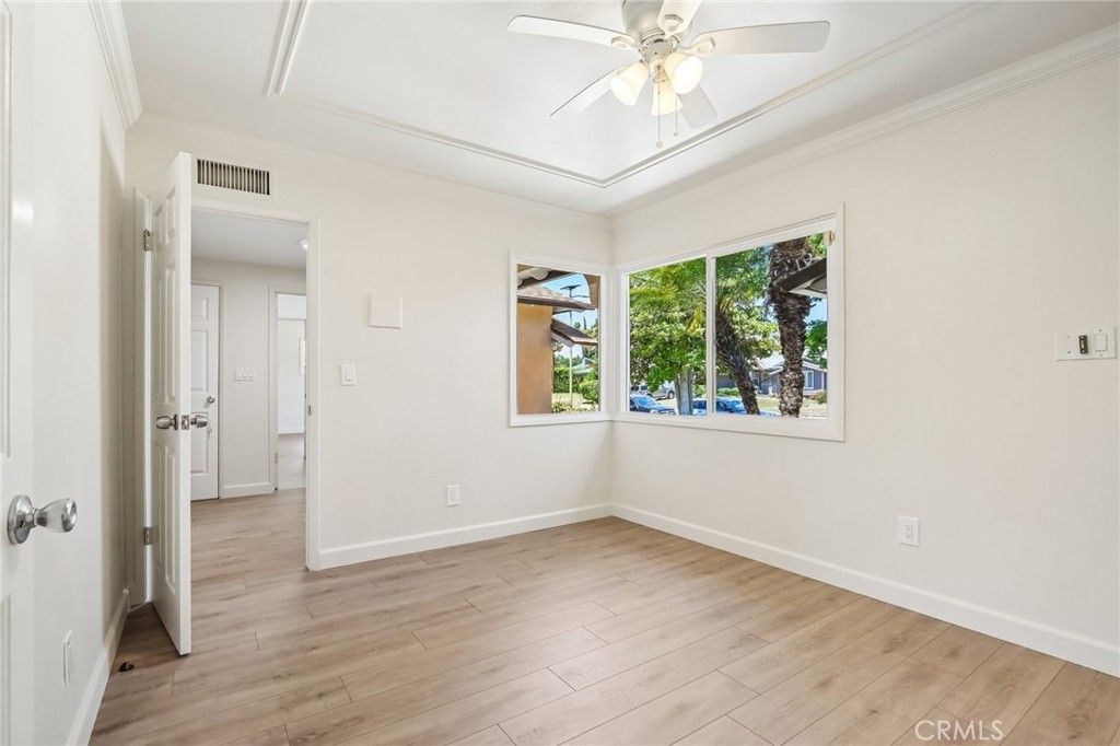 Image 11 of property listing at 17956 Tribune Place, Granada Hills, CA 91344