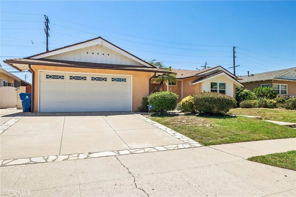 Image 4 of property listing at 17956 Tribune Place, Granada Hills, CA 91344