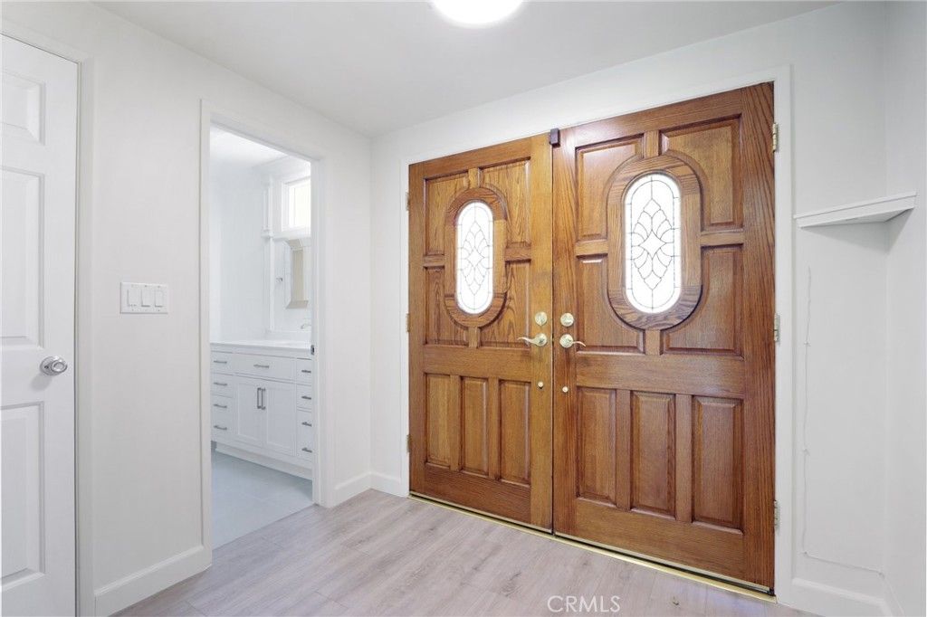 Image 5 of property listing at 17956 Tribune Place, Granada Hills, CA 91344
