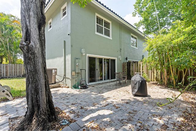 808 SW 4th Avenue, Fort Lauderdale, FL 33315