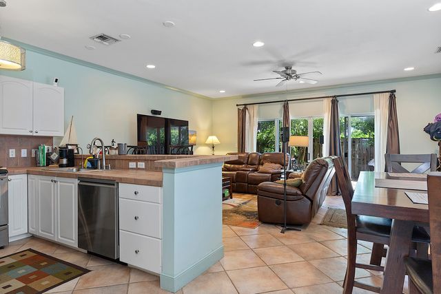 808 SW 4th Avenue, Fort Lauderdale, FL 33315