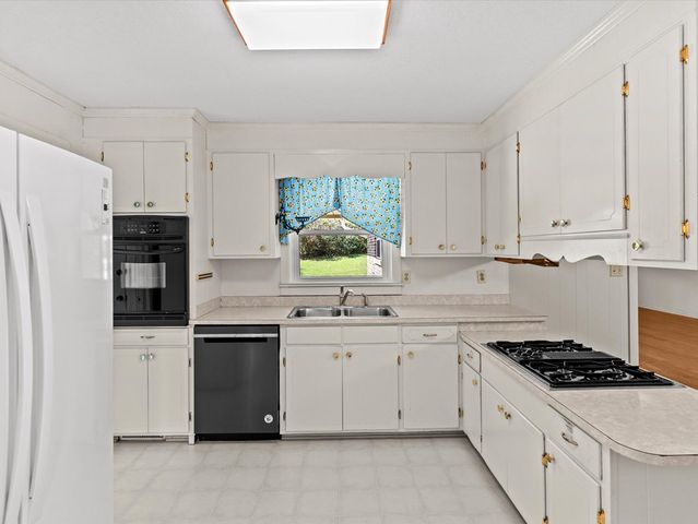 505 Beaver Creek Road, Dothan, AL 36303