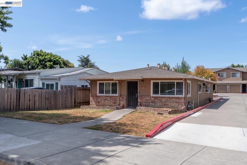Image 1 of property listing at 21743 Princeton St. 8, Hayward, CA 94541