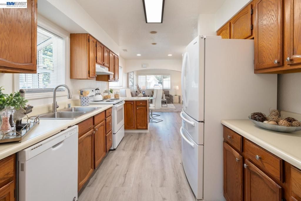 Image 12 of property listing at 21743 Princeton St. 8, Hayward, CA 94541