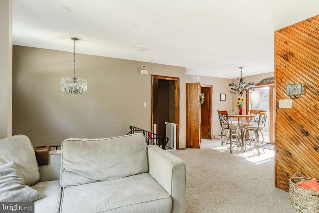 40 QUAKER HILL RD, Morgantown, PA 19543