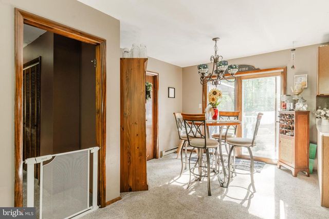 40 QUAKER HILL RD, Morgantown, PA 19543