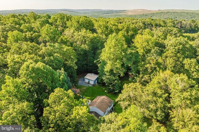 40 QUAKER HILL RD, Morgantown, PA 19543