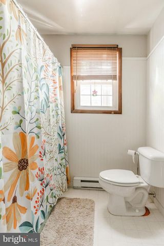 40 QUAKER HILL RD, Morgantown, PA 19543