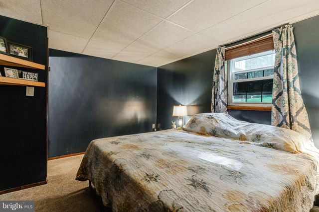 40 QUAKER HILL RD, Morgantown, PA 19543