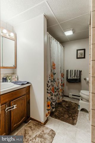 40 QUAKER HILL RD, Morgantown, PA 19543