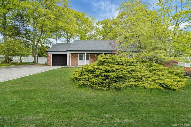 41 Winside Lane, Coram, NY 11727