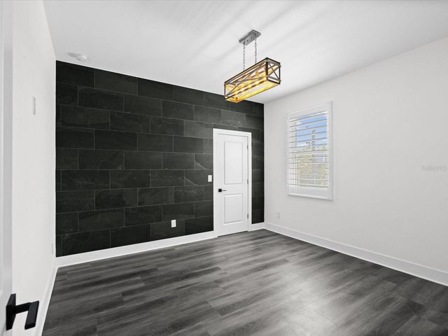 5002 W IDAHO STREET, Tampa, FL 33616