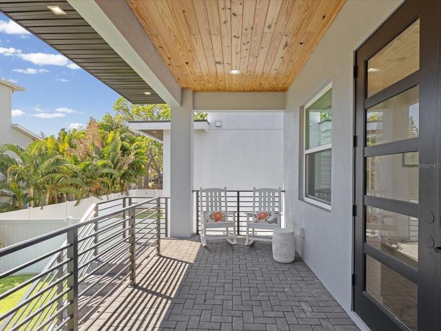 5002 W IDAHO STREET, Tampa, FL 33616