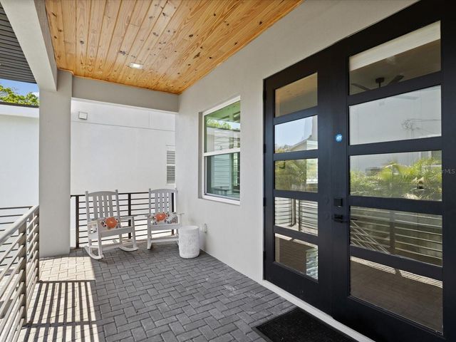 5002 W IDAHO STREET, Tampa, FL 33616