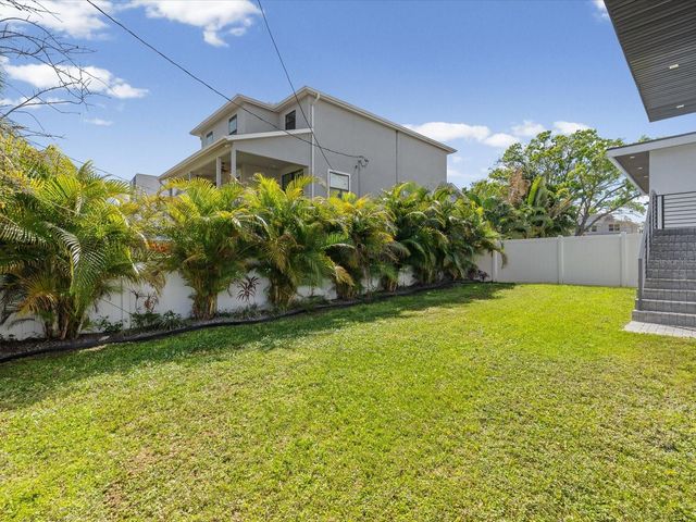 5002 W IDAHO STREET, Tampa, FL 33616