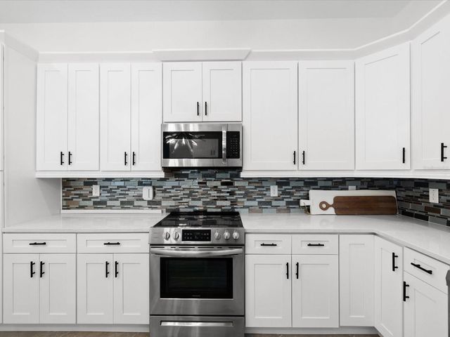 5002 W IDAHO STREET, Tampa, FL 33616