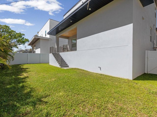 5002 W IDAHO STREET, Tampa, FL 33616