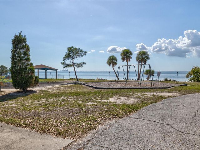 5002 W IDAHO STREET, Tampa, FL 33616