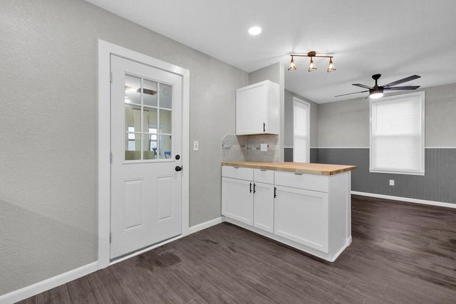 5910 SE Easton Road, St Joseph, MO 64507