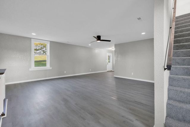 5910 SE Easton Road, St Joseph, MO 64507