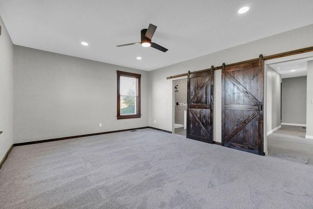 5910 SE Easton Road, St Joseph, MO 64507