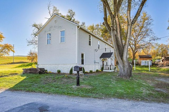 5910 SE Easton Road, St Joseph, MO 64507