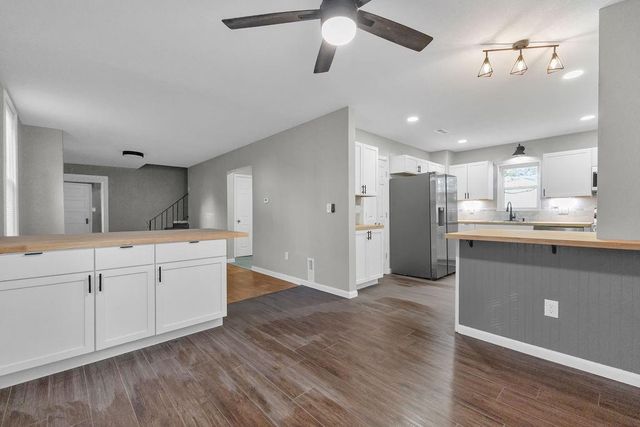 5910 SE Easton Road, St Joseph, MO 64507