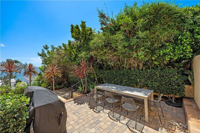 694 N Coast 6, Laguna Beach, CA 92651