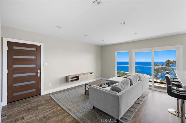 694 N Coast 6, Laguna Beach, CA 92651