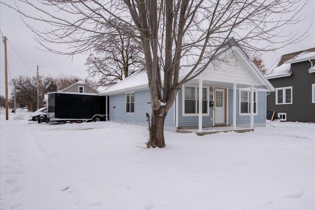 403 W 6TH AVENUE, Oshkosh, WI 54902