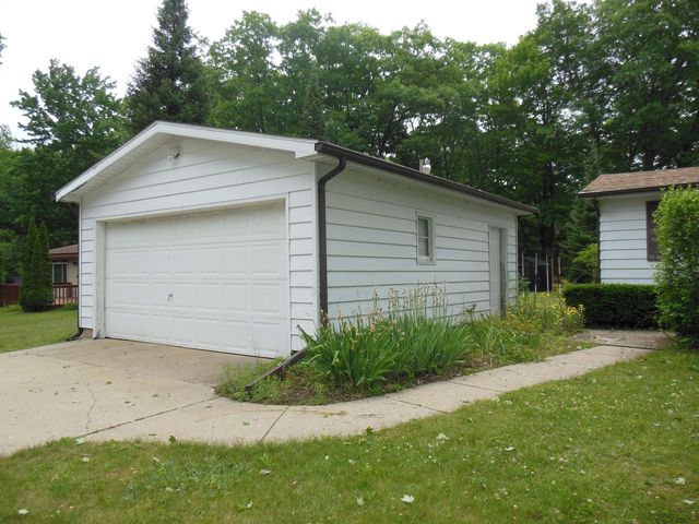 501 Lansing Street, Harrison, MI 48625