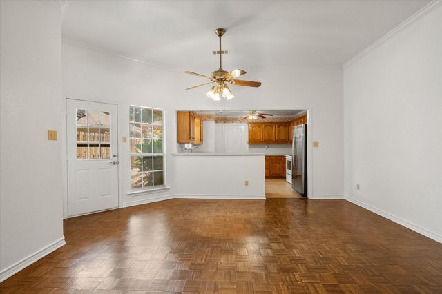 1209 W 3rd Avenue, Corsicana, TX 75110