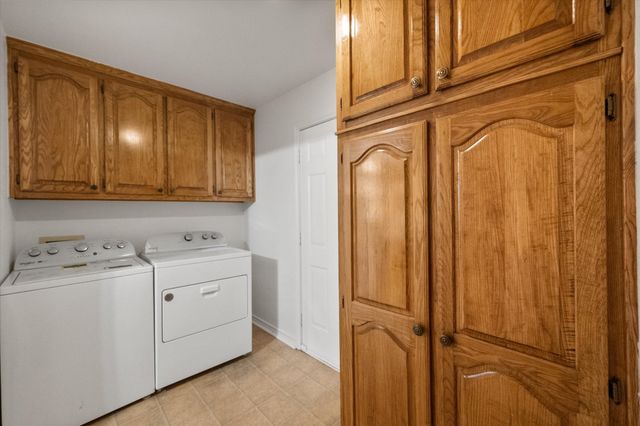 1209 W 3rd Avenue, Corsicana, TX 75110