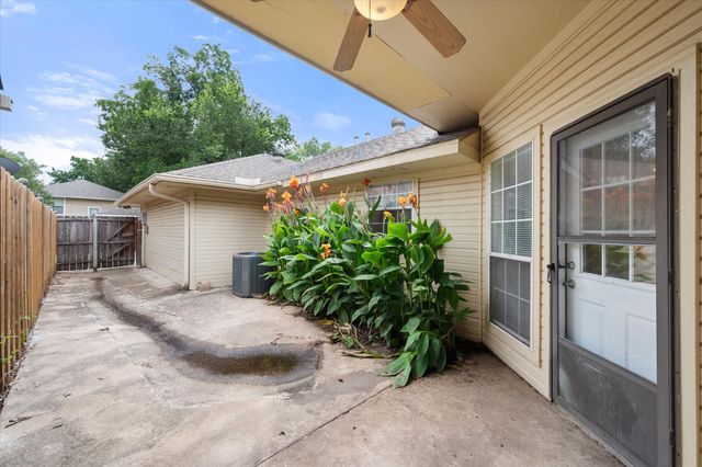 1209 W 3rd Avenue, Corsicana, TX 75110